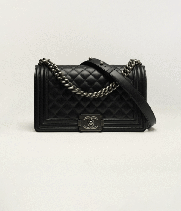 CHANEL BOY handbag (Replica) Include box, dust bag. Choose according to the color shown in the product image