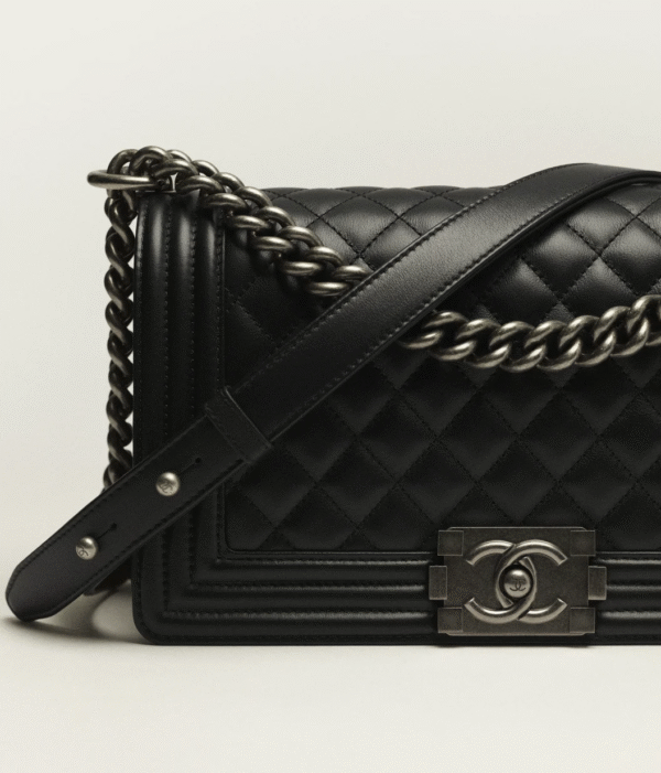 CHANEL BOY handbag (Replica) Include box, dust bag. Choose according to the color shown in the product image