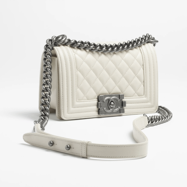 CHANEL BOY Small Handbag (Replica) Include box, dust bag. Choose according to the color shown in the product image