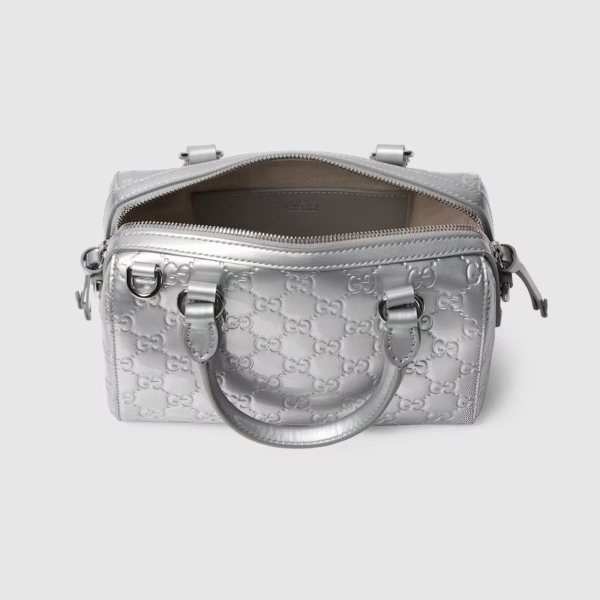 GUCCI  GG EMBLEM  (Replica)  Include box, dust bag. choose according to the color shown in the product image.